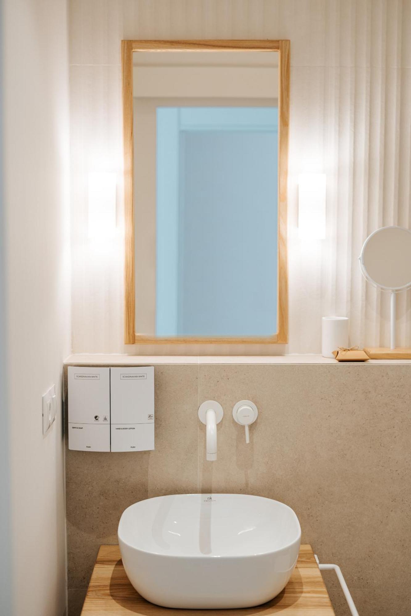 Emblematico F24-Only Adults B&B サンタクルスデテネリフェ 部屋 写真